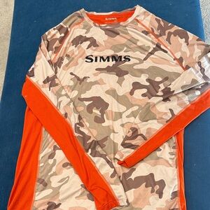 Simms Men's Camouflage fishing Shirt - Orange and Brown camo size Medium